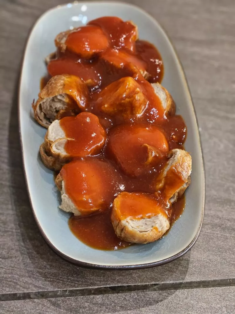 klassische Currywurst